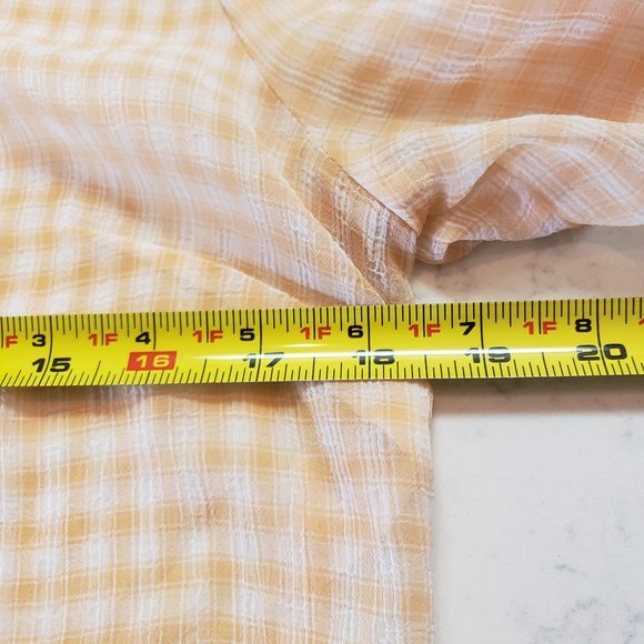 ModCloth blouse size Medium sheer checkered gathered half sleeve Peachy white - Picture 7 of 7